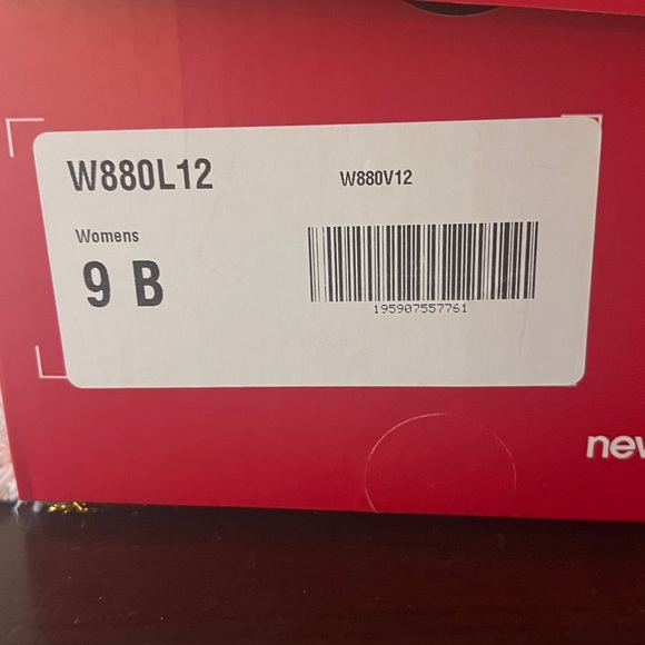 New Balance Women’s fresh foam x 880v12 running shoes Size 9B Purple NEW IN BOX - Picture 14 of 14
